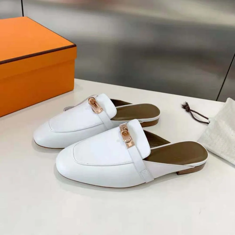 Hermes OZ Mule in Calfskin Leather for Women in White Hermes OZ Mule in Calfskin Leather for Women in White