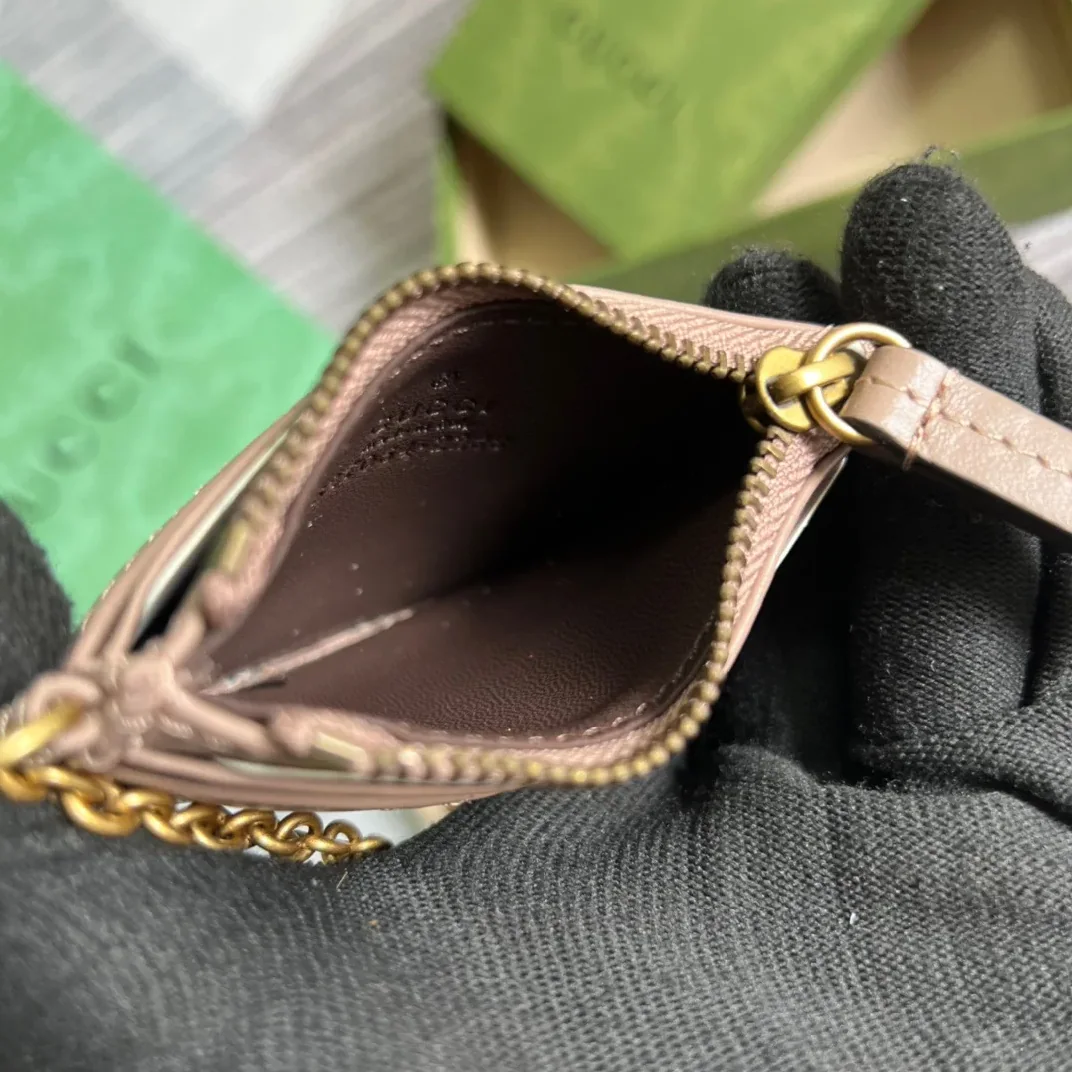 Gucci GG Marmont Keychain Wallet Beige / Gucci GG Marmont Keychain Wallet Beige /