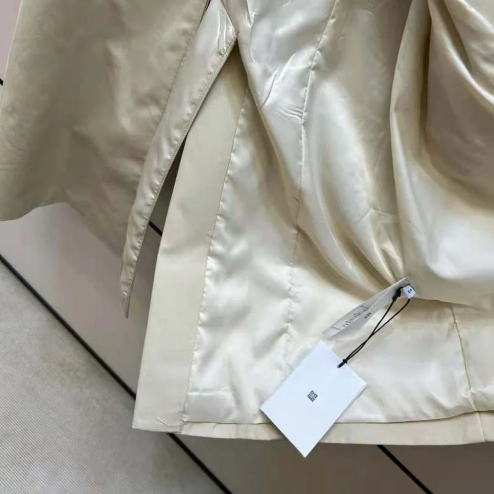 Givenchy Trench Coat in Cotton Twill with U-lock Buckle for Women in Light Beige