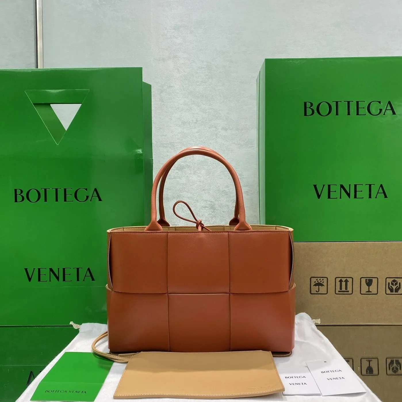 Bottega Veneta Small Arco Tote Bag Orange Bottega Veneta Small Arco Tote Bag Orange
