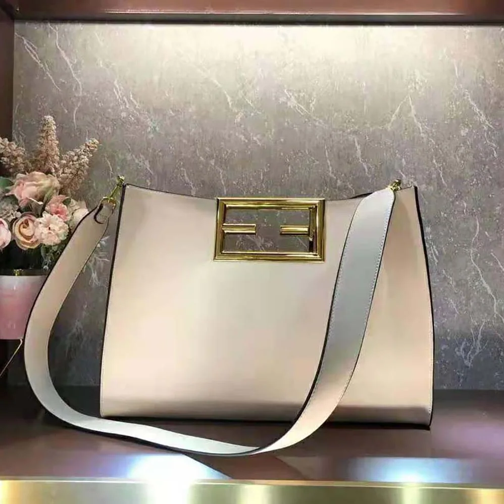 Fendi Way Medium Made of Camellia-Colored Leather Bag for Women in White