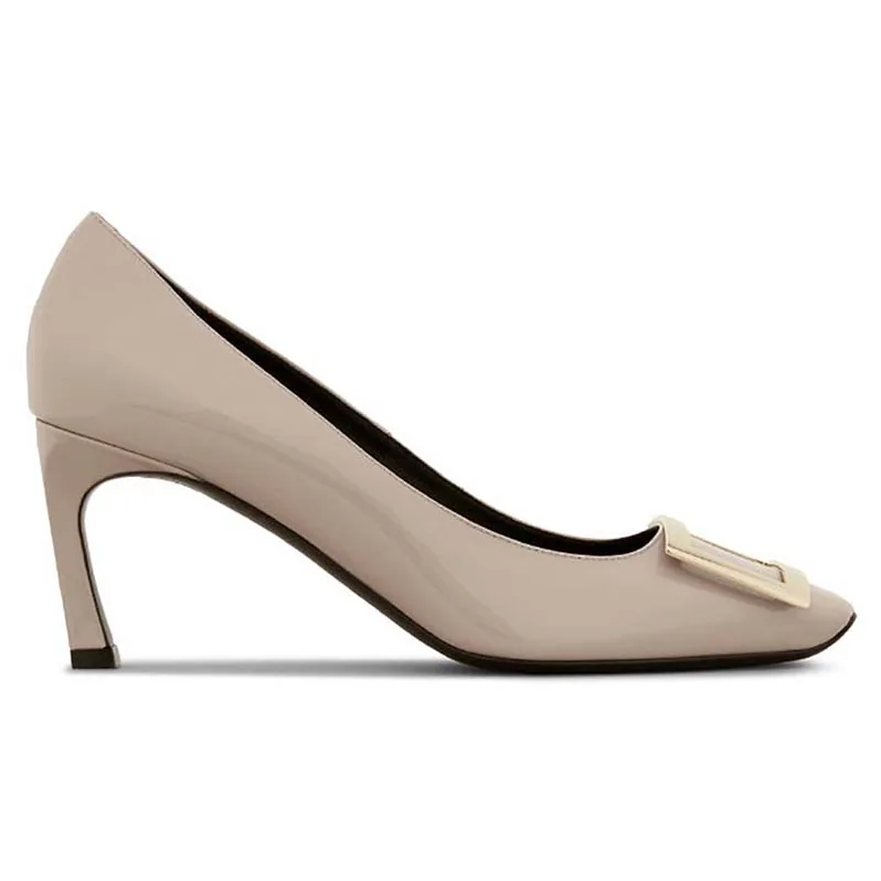 Roger Vivier Belle Vivier Trompette Pumps Patent Leather for Women in Sandy