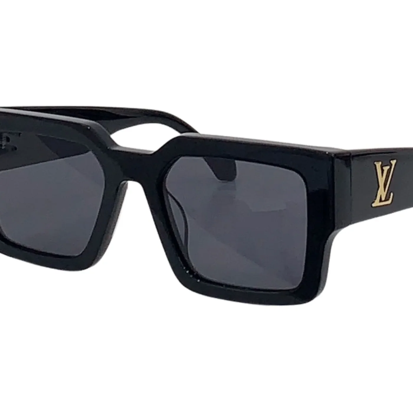 Louis Vuitton Square Millionaires Sunglasses Solid Black With Gold Logo Louis Vuitton Square Millionaires Sunglasses Solid Black With Gold Logo