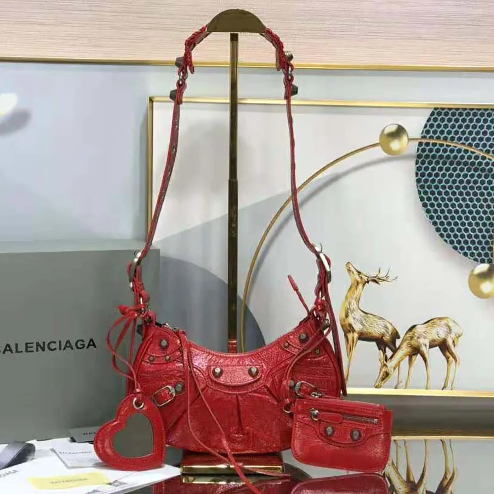 Balenciaga Le Cagole XS Shoulder Bag in Red for Women Balenciaga Le Cagole XS Shoulder Bag in Red for Women