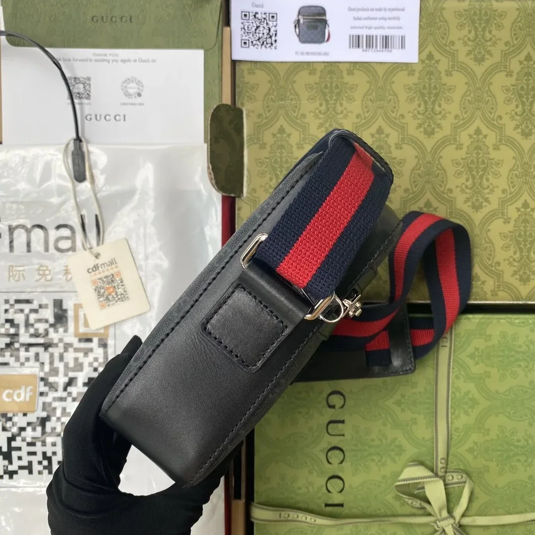 Gucci GG Messenger Bag Black/Grey GG Supreme Canvas A Material With Low Environmental Impact With Black /