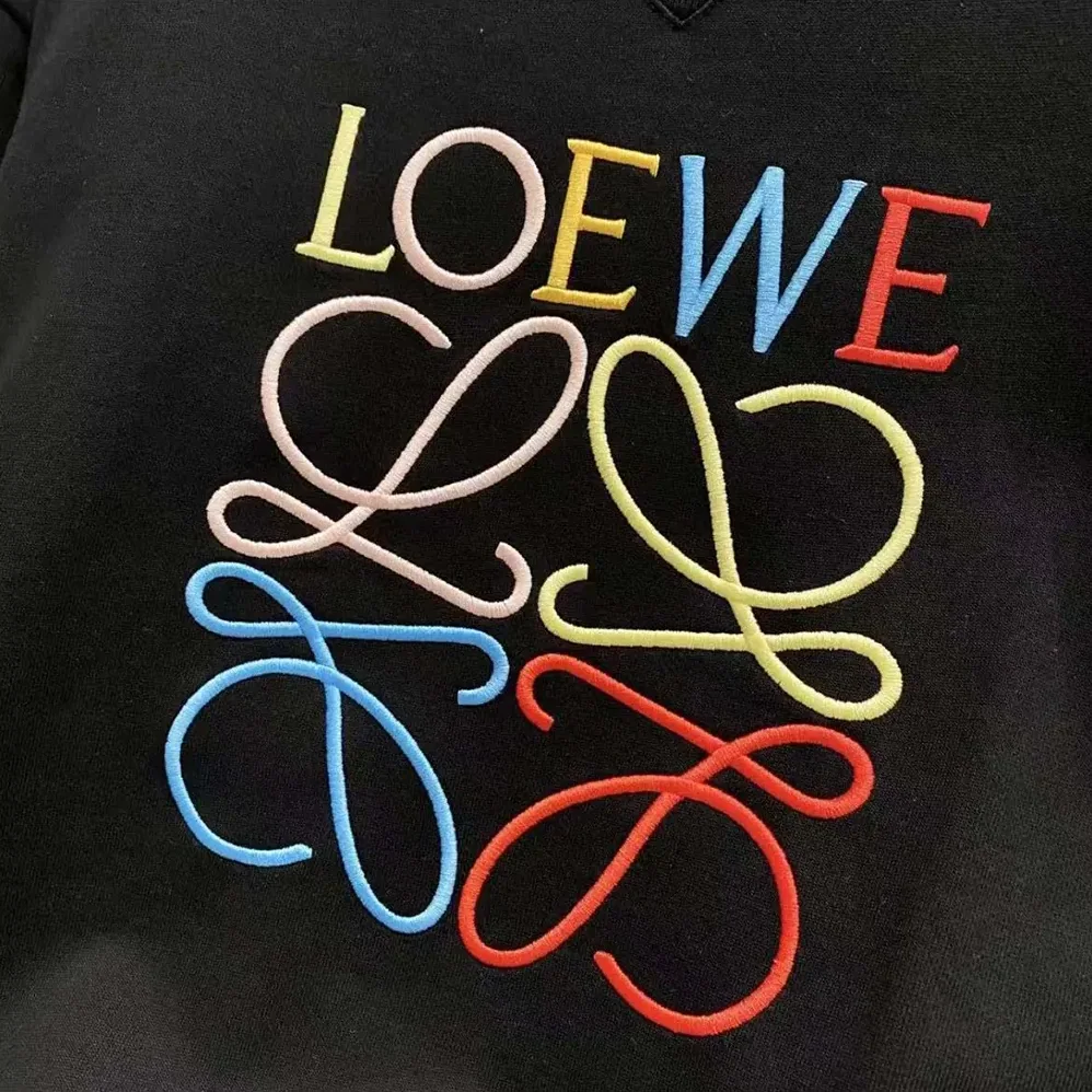 Loewe Anagram Regular Fit Sweatshirt in Cotton for Men in Black/Red Loewe Anagram Regular Fit Sweatshirt in Cotton for Men in Black/Red