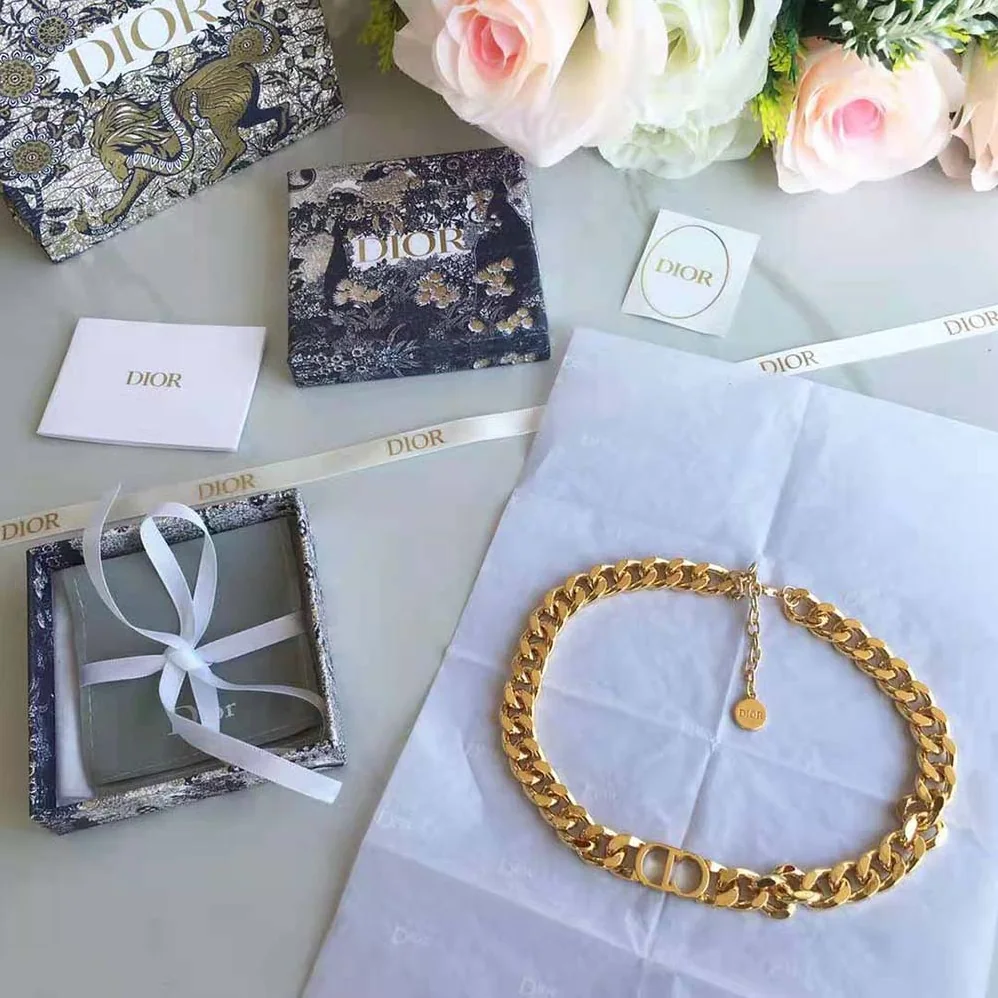 Dior 30 Montaigne Choker Antique Gold for Women in Finish Metal