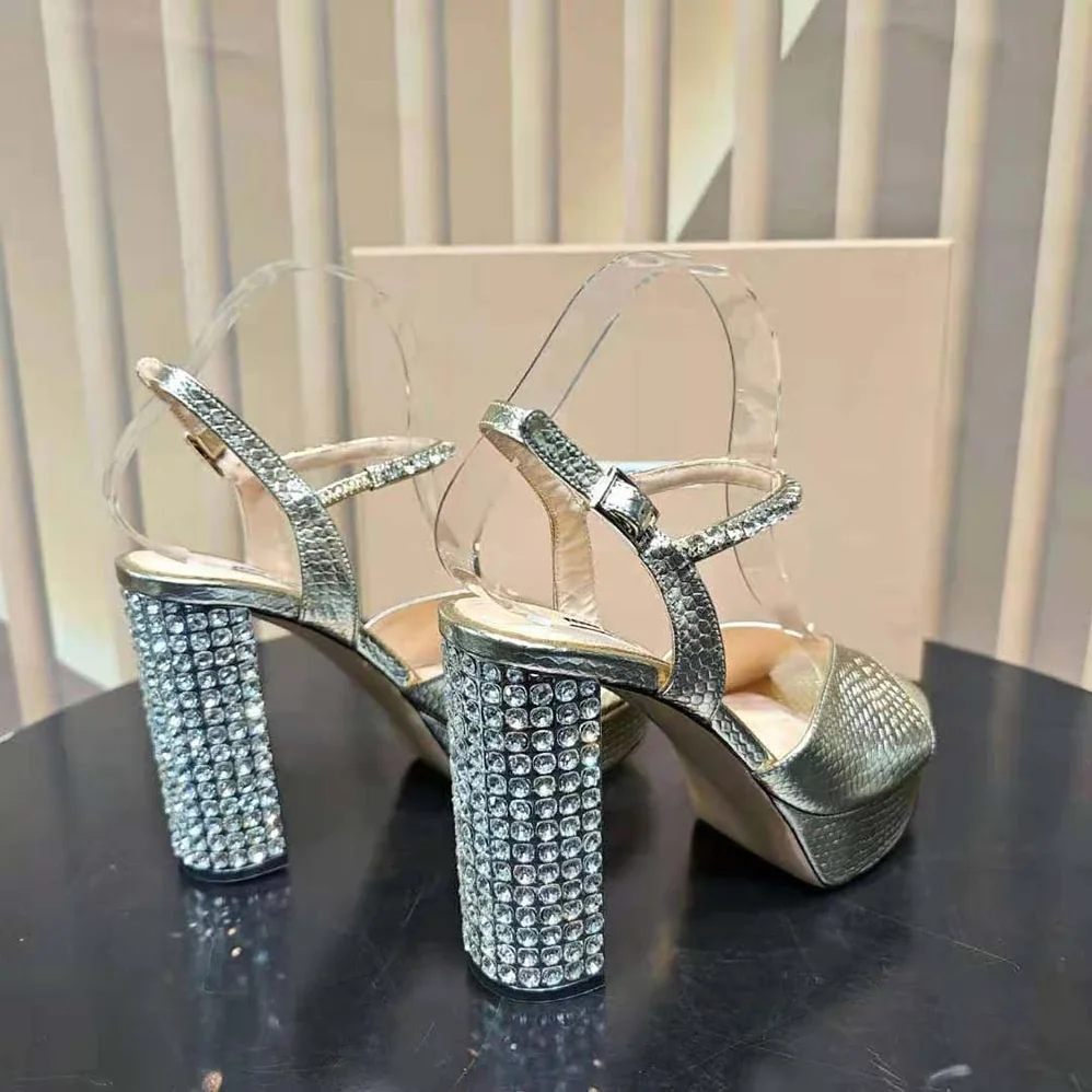Miu Miu Lizard-print Leather Platform Sandals for Women in Gold Miu Miu Lizard-print Leather Platform Sandals for Women in Gold