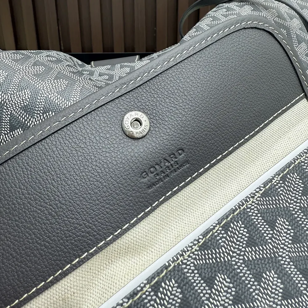 Goyard Saint Louis Gm Bag for Unisex in Grey Goyard Saint Louis Gm Bag for Unisex in Grey