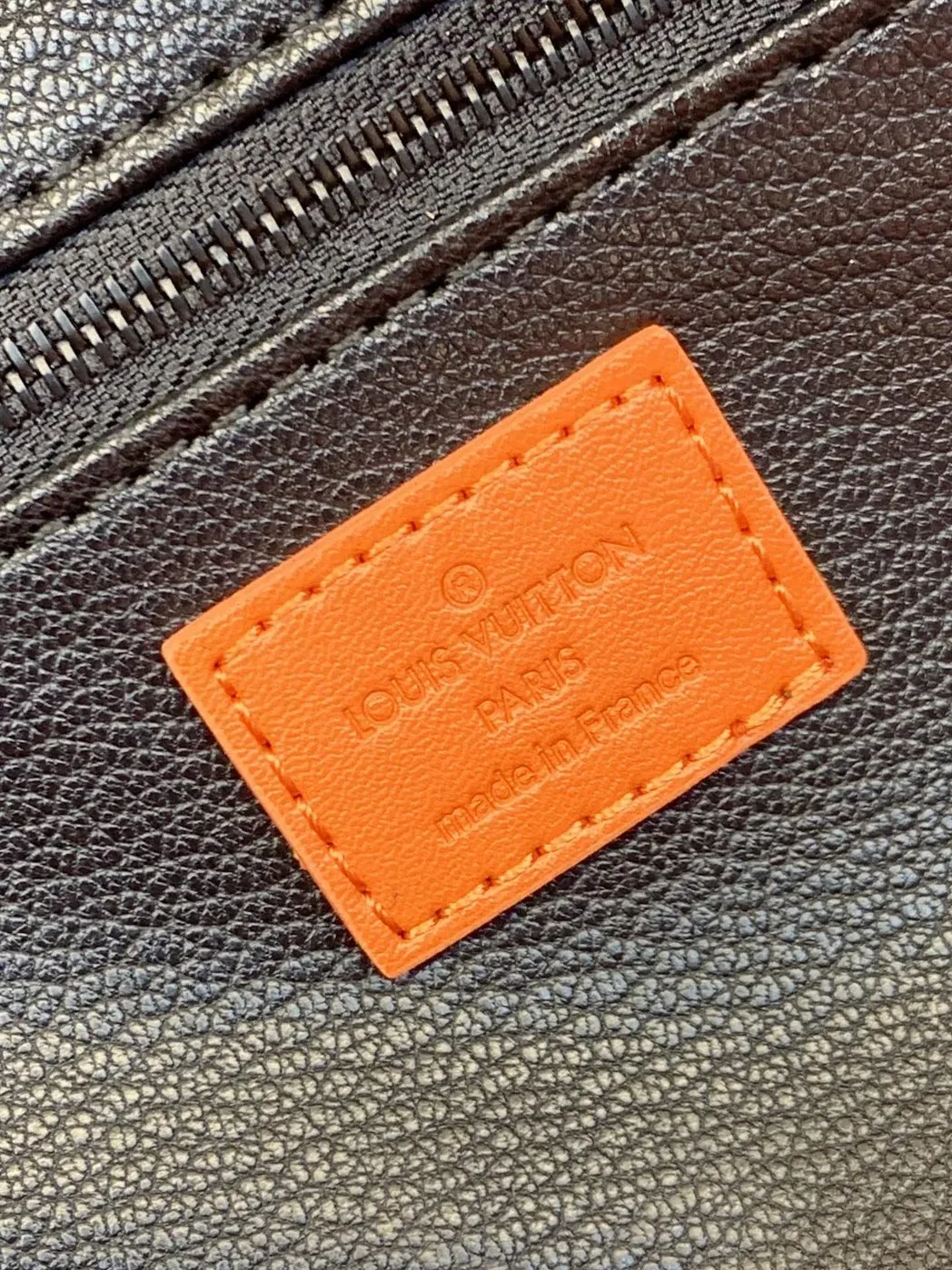 Louis Vuitton Dopp Kit Orange / Louis Vuitton Dopp Kit Orange /
