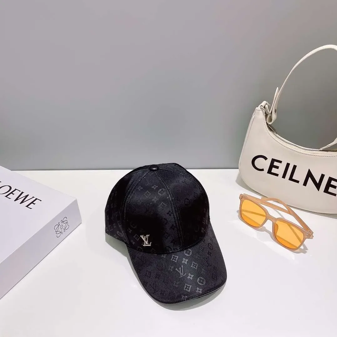 Louis Vuitton Iconic Cap Black Louis Vuitton Iconic Cap Black