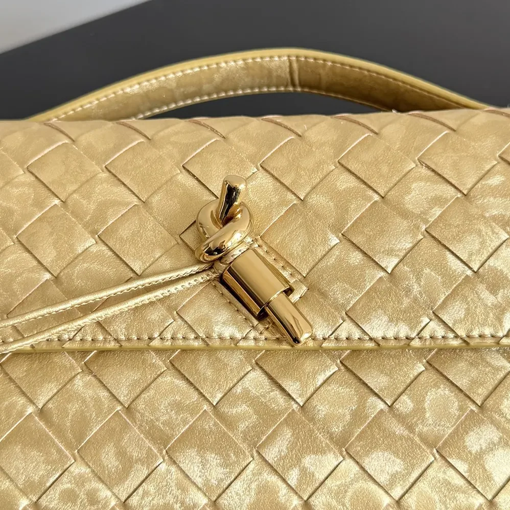 Bottega Veneta Andiamo Clutch for Women in Gold Bottega Veneta Andiamo Clutch for Women in Gold