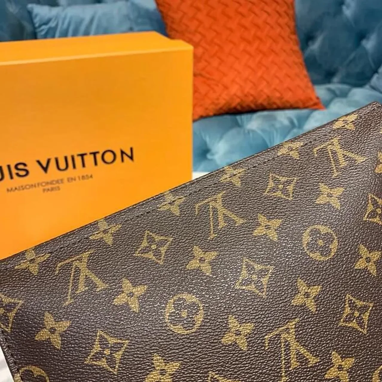 Louis Vuitton Toiletry Pouch On Chain Monogram Canvas Louis Vuitton Toiletry Pouch On Chain Monogram Canvas