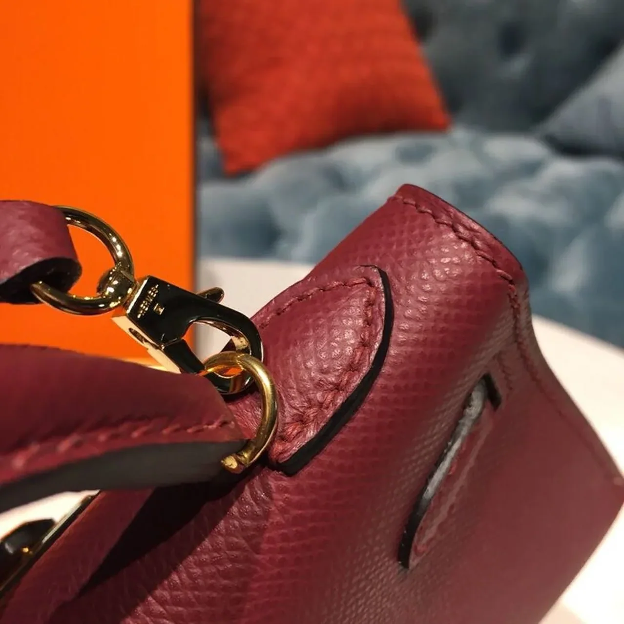 Hermes Mini Kelly Burgundy Gold Toned Hardware / Hermes Mini Kelly Burgundy Gold Toned Hardware /