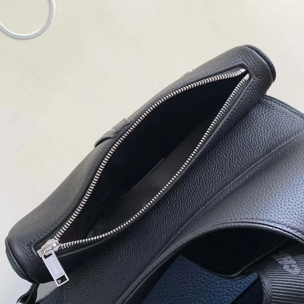 Dior Essentials Saddle Bag Black Grained Calfskin for Men