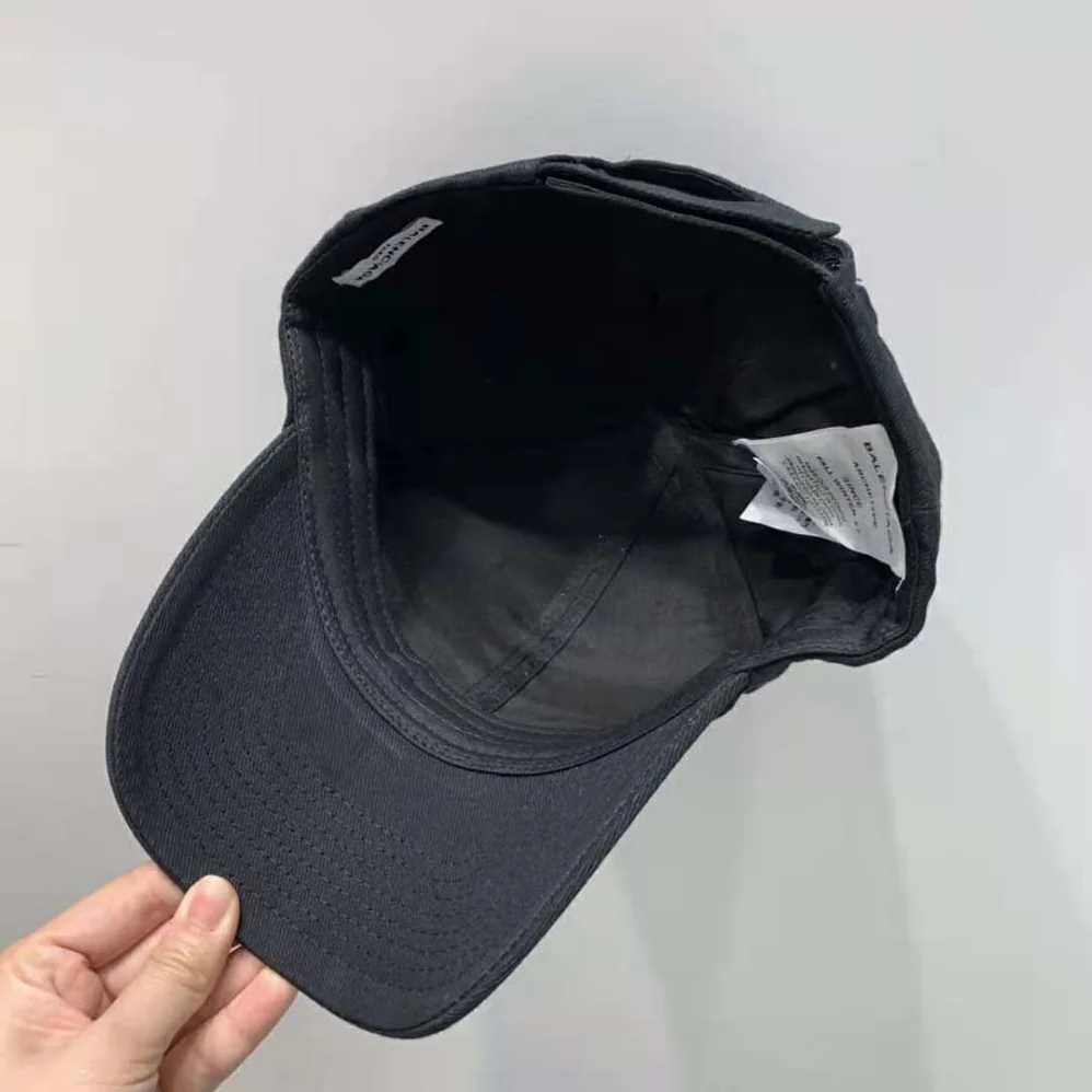 Balenciaga Classic Baseball Cap with Balenciaga Embroidered Logo for Women in Black Balenciaga Classic Baseball Cap with Balenciaga Embroidered Logo for Women in Black
