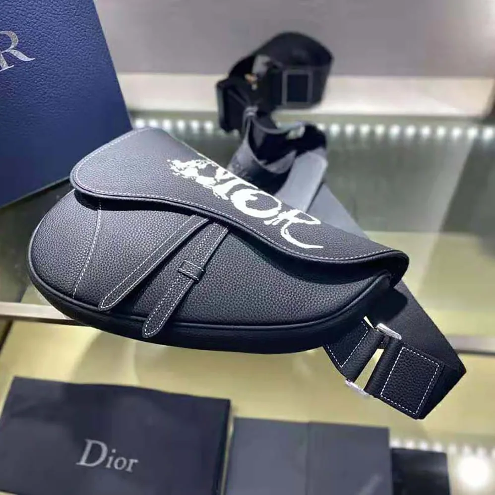 Dior Peter Doig Saddle Bag Black Grained Calfskin for Men Dior Peter Doig Saddle Bag Black Grained Calfskin for Men