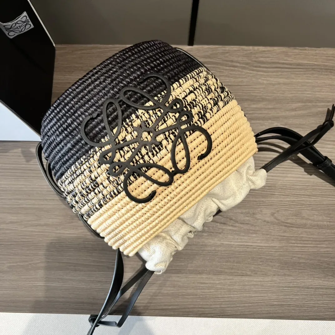 Loewe Beehive Basket Bag Beige in Black / Loewe Beehive Basket Bag Beige in Black /