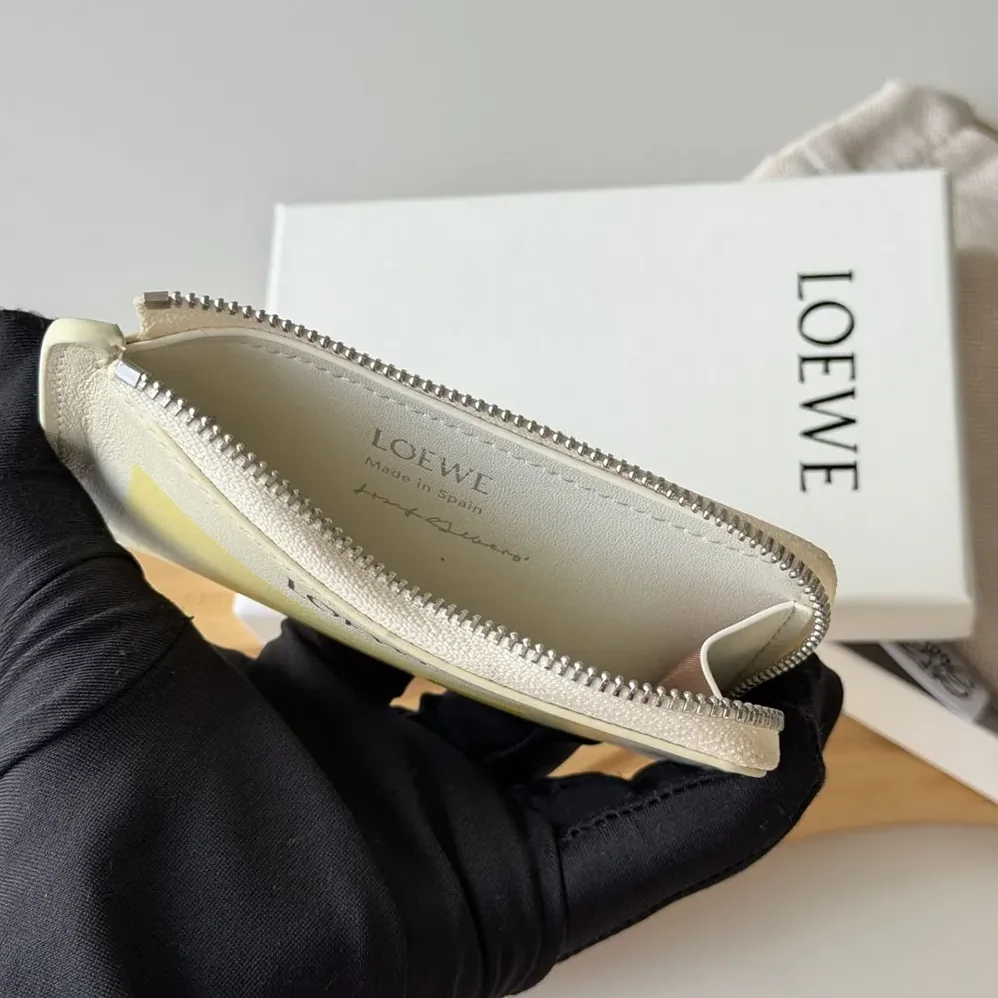 Loewe Coin Cardholder in Nappa Calfskin for Unisex in White Loewe Coin Cardholder in Nappa Calfskin for Unisex in White
