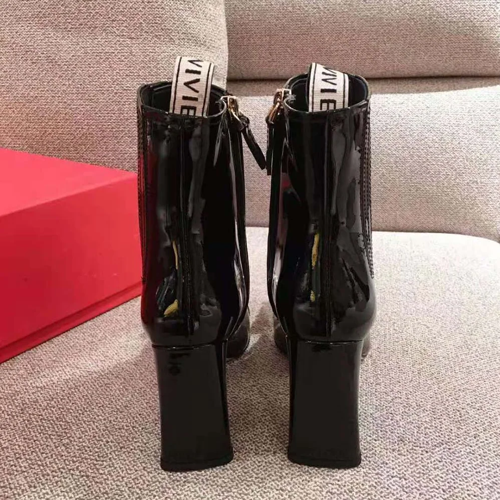 Roger Vivier Tres Vivier Strass Buckle Chelsea Booties in Patent Leather in 8.5cm Heel for Women