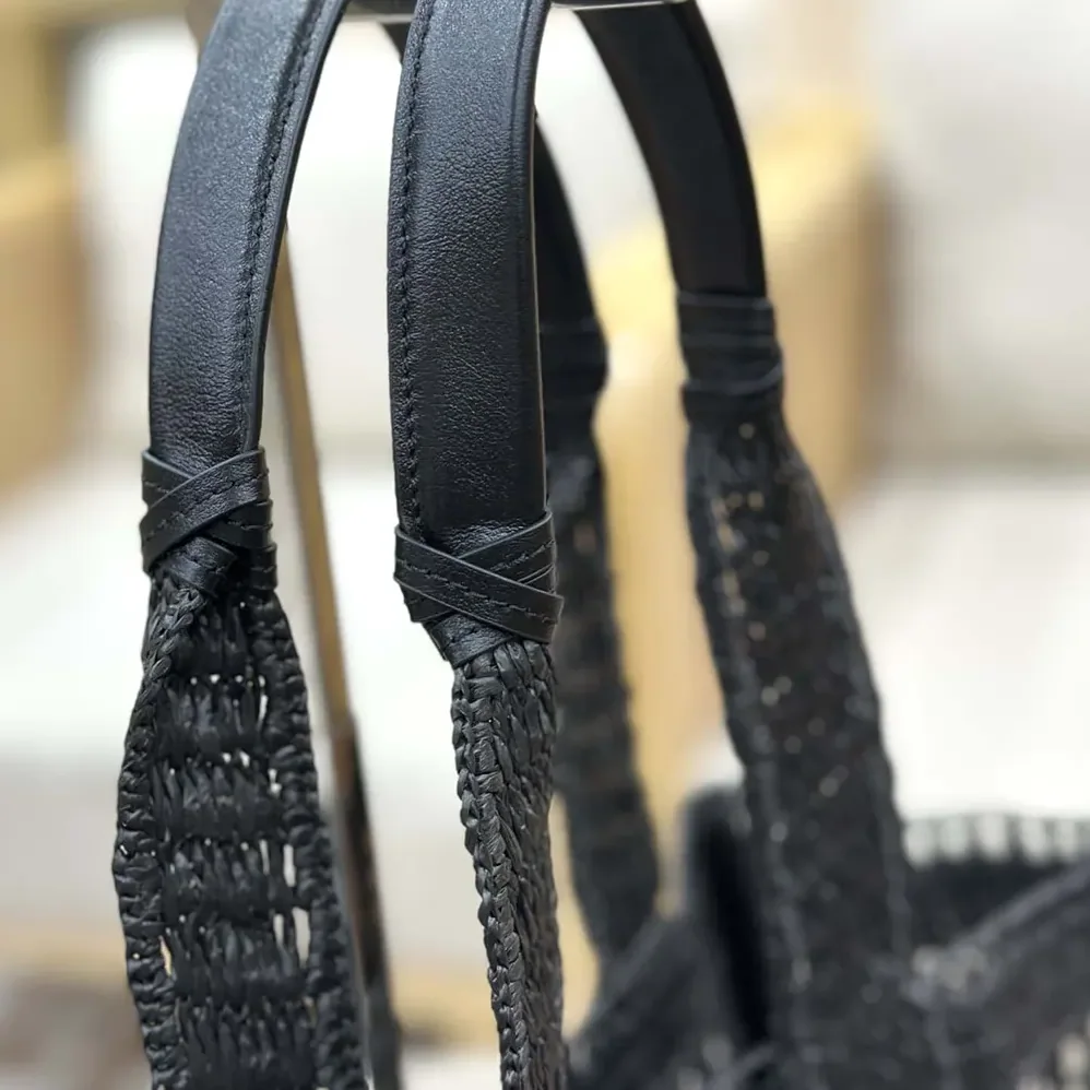 Chloe Summer Banana East-west Tote Bag in Raffia & Buffalo Leather for Women Chloe Summer Banana East-west Tote Bag in Raffia & Buffalo Leather for Women