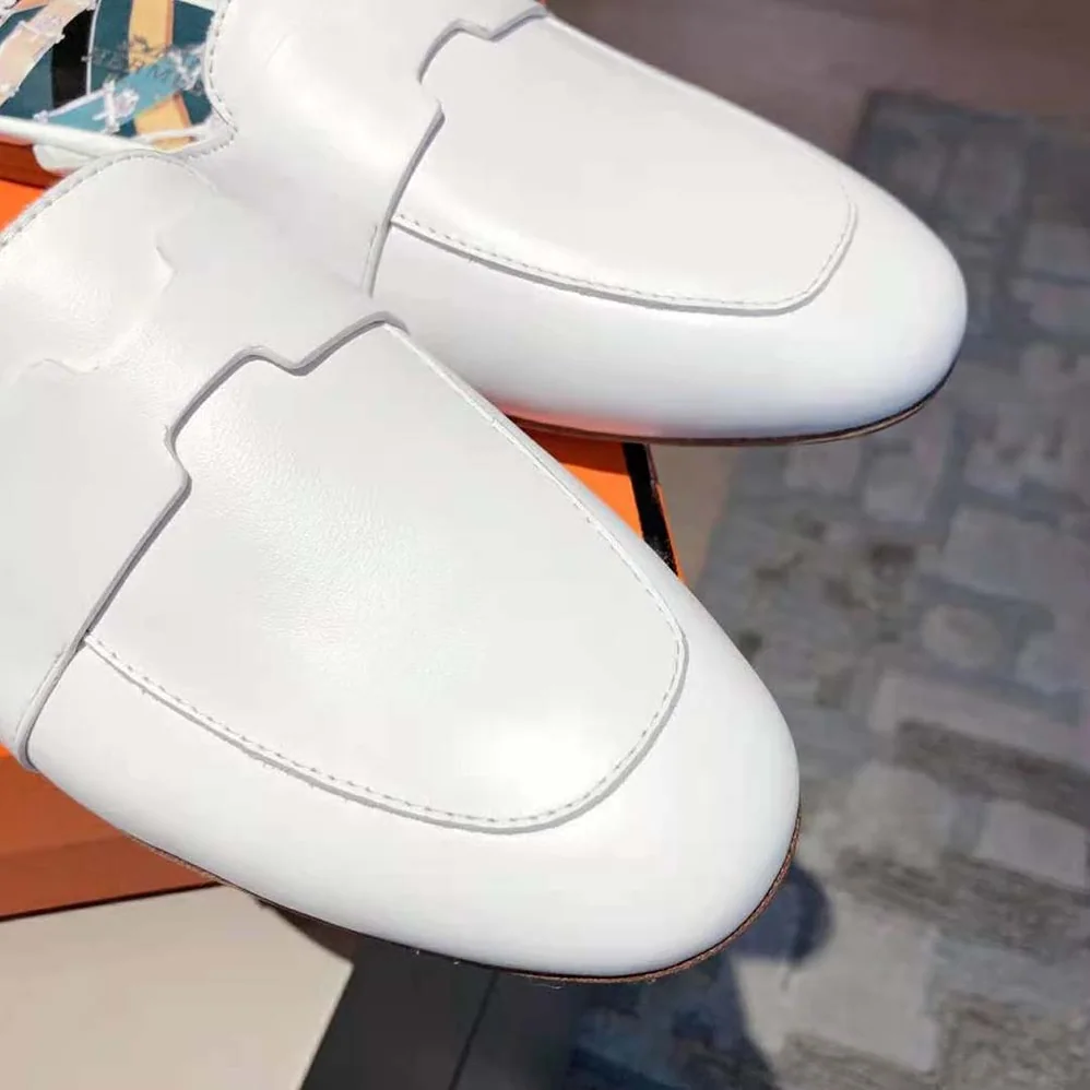 Hermes Catena Mule Mule in Supple Goatskin for Women in White Hermes Catena Mule Mule in Supple Goatskin for Women in White