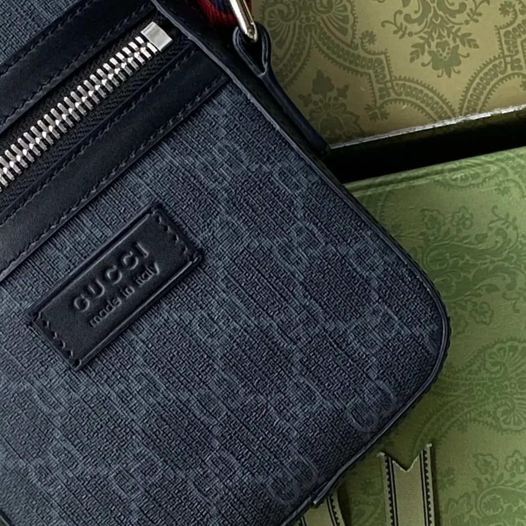 Gucci GG Messenger Bag Black/Grey GG Supreme Canvas A Material With Low Environmental Impact With Black /