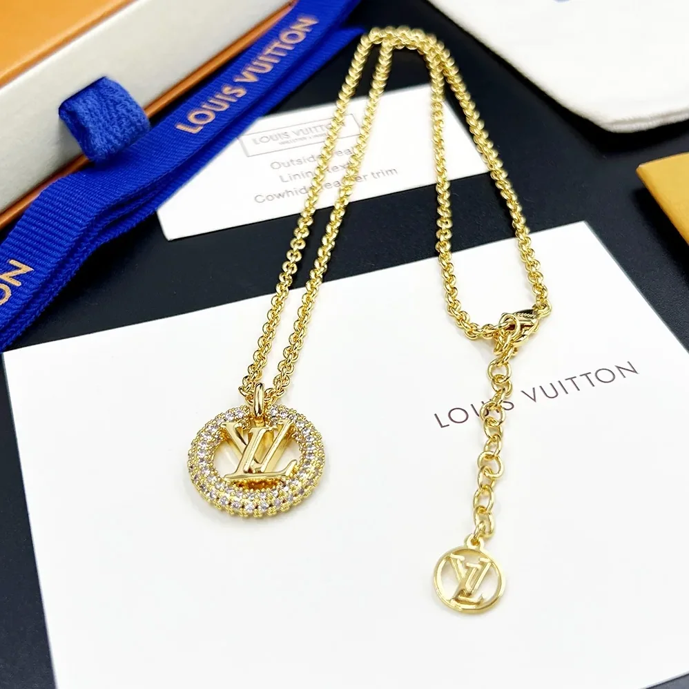 Louis Vuitton Louise By Night Necklace Gold Louis Vuitton Louise By Night Necklace Gold