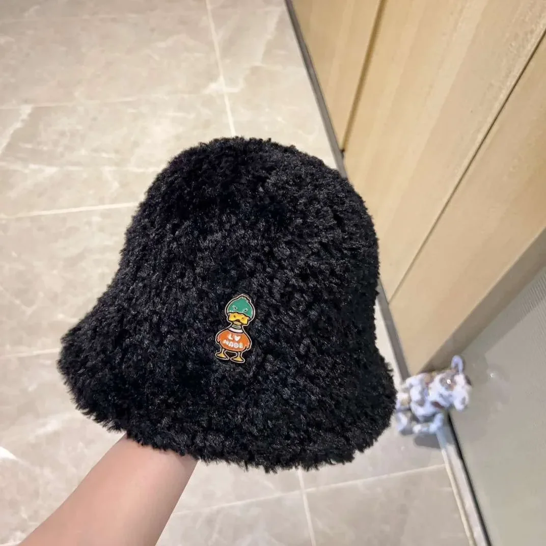 Louis Vuitton Duck Beanie LV Black