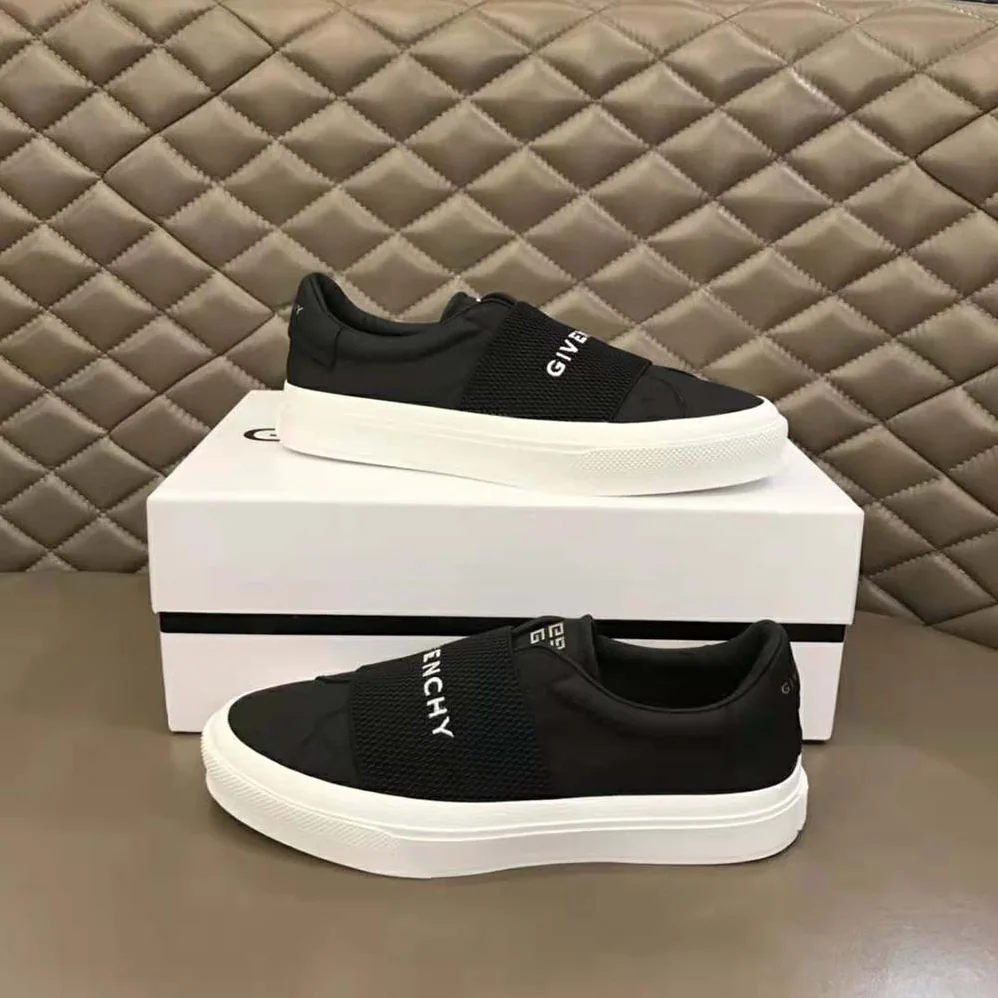 Givenchy Sneakers in Leather with Givenchy Webbing for Women in Black Givenchy Sneakers in Leather with Givenchy Webbing for Women in Black