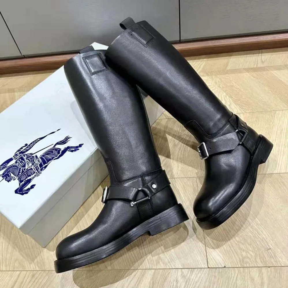 Burberry Leather Saddle Tall Boots for Women in Black Burberry Leather Saddle Tall Boots for Women in Black