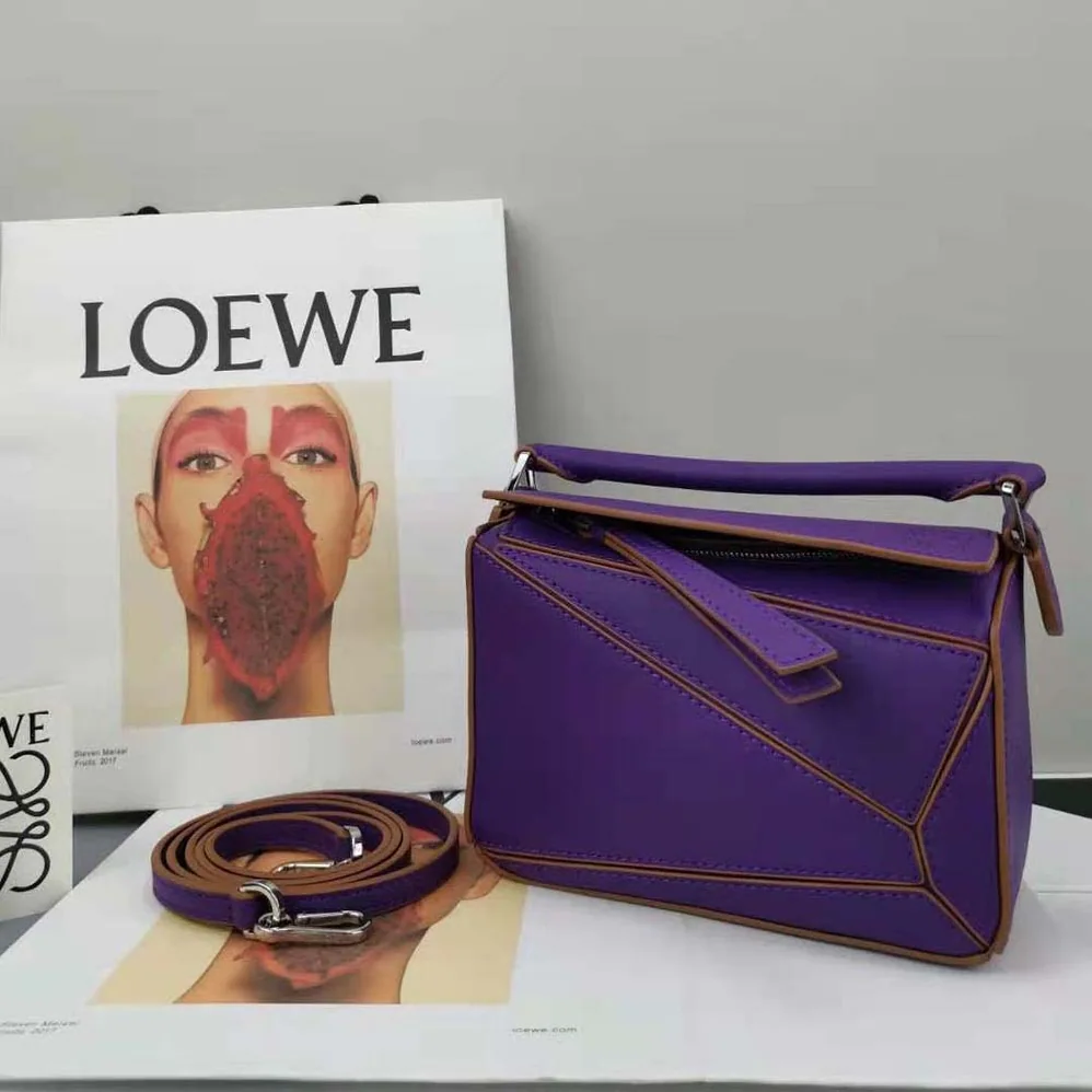 Loewe Mini Puzzle Bag in Classic Calfskin for Women in Purple Loewe Mini Puzzle Bag in Classic Calfskin for Women in Purple
