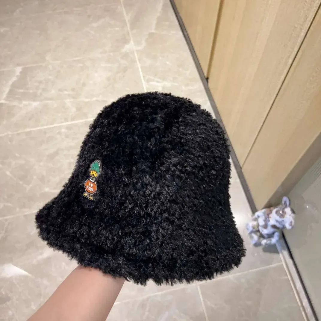 Louis Vuitton Duck Beanie LV Black