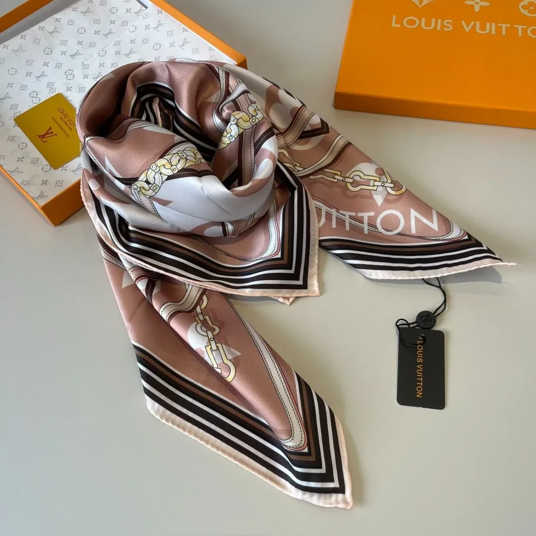 Louis Vuitton Ultimate Monogram Square 90 Scarf Dune / Louis Vuitton Ultimate Monogram Square 90 Scarf Dune /