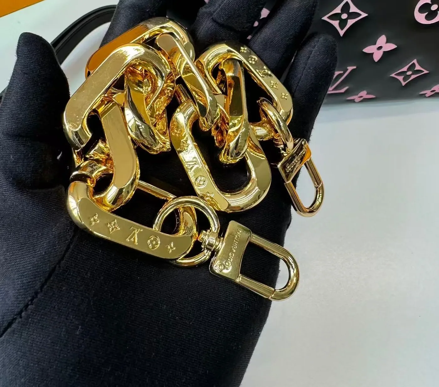 Louis Vuitton Coussin BB Shoulder Bag in Black/Pink Gold Hardware
