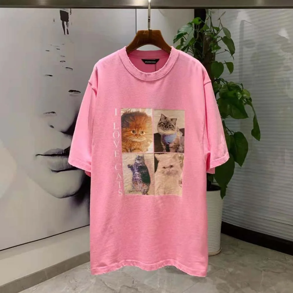 Balenciaga I Love Cats XL T for Women in Shirt in Pink Balenciaga I Love Cats XL T for Women in Shirt in Pink
