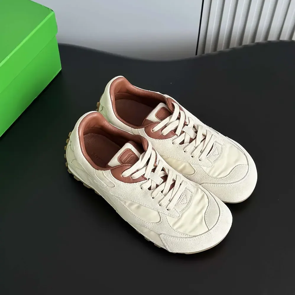 Bottega Veneta Orbit Flash Sneaker for Unisex in Beige