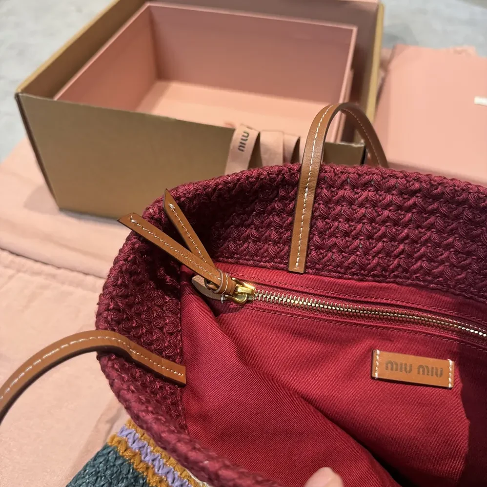 Miu Miu Raffia for Women in Effect Woven Tote Bag