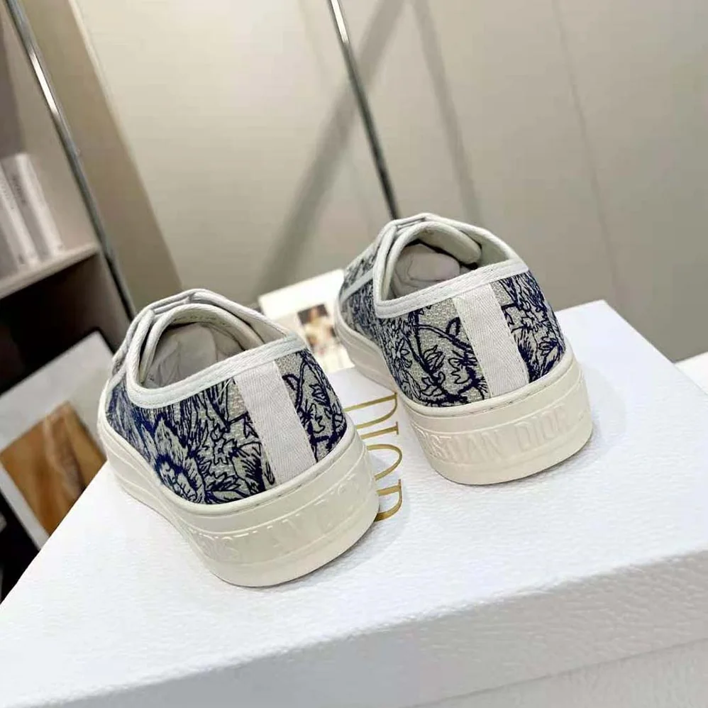 Dior Walk'N'Dior Sneaker White and Blue Dior Jardin D'Hiver Embroidered Cotton for Women