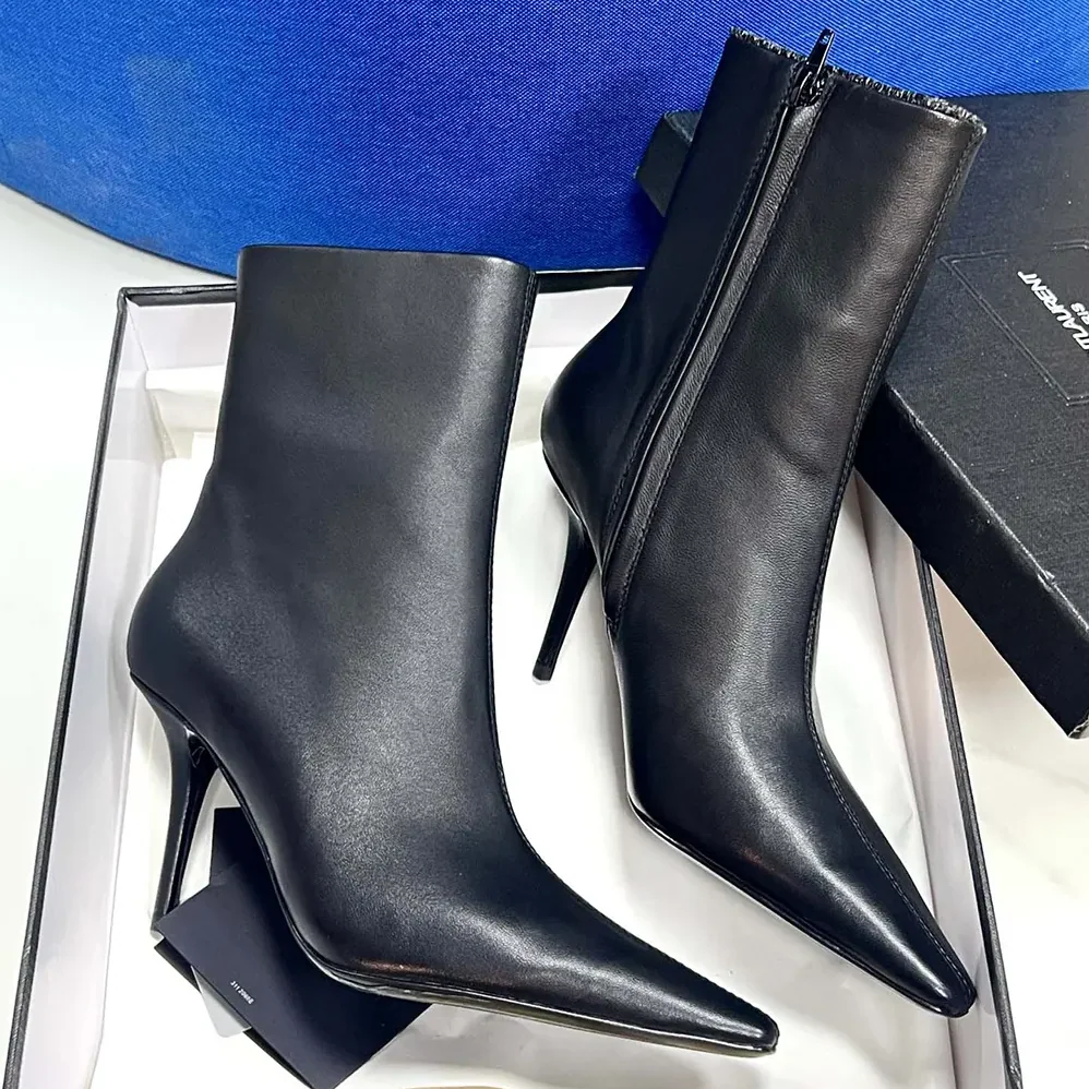 Saint Laurent YSL Ashley Booties In Smooth Leather Black for Women Saint Laurent YSL Ashley Booties In Smooth Leather Black for Women
