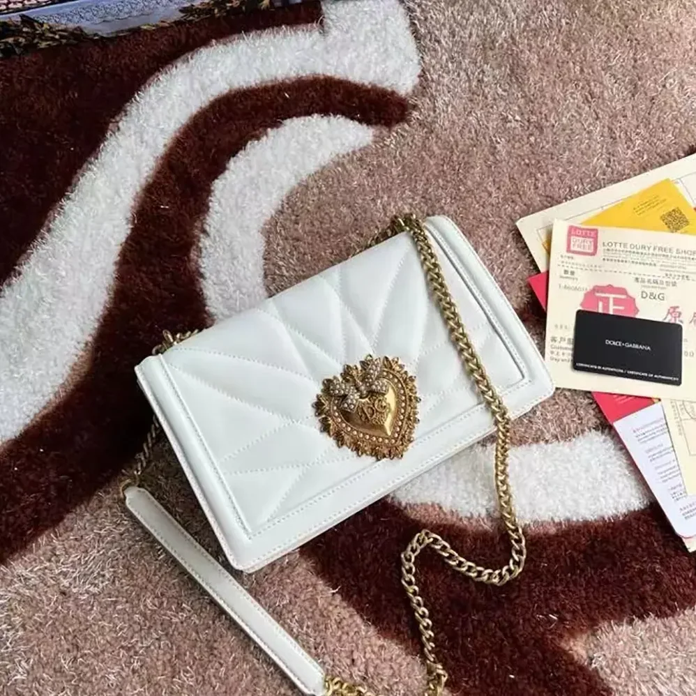 Dolce Gabbana D&G Medium Devotion Bag Quilted Nappa Leather for Women Dolce Gabbana D&G Medium Devotion Bag Quilted Nappa Leather for Women
