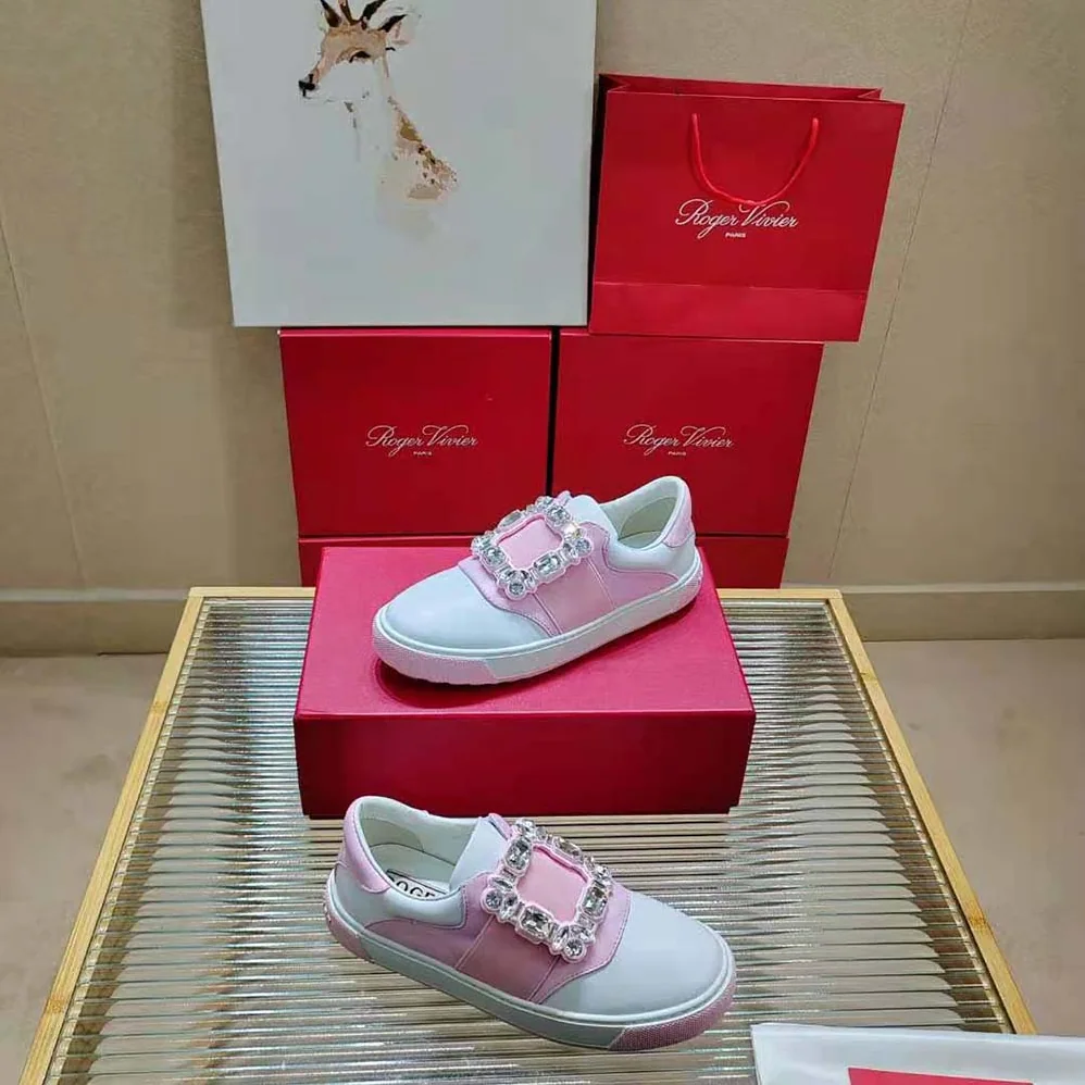 Roger Vivier Very Vivier Strass Buckle Sneakers in Leather for Women in Pink Roger Vivier Very Vivier Strass Buckle Sneakers in Leather for Women in Pink