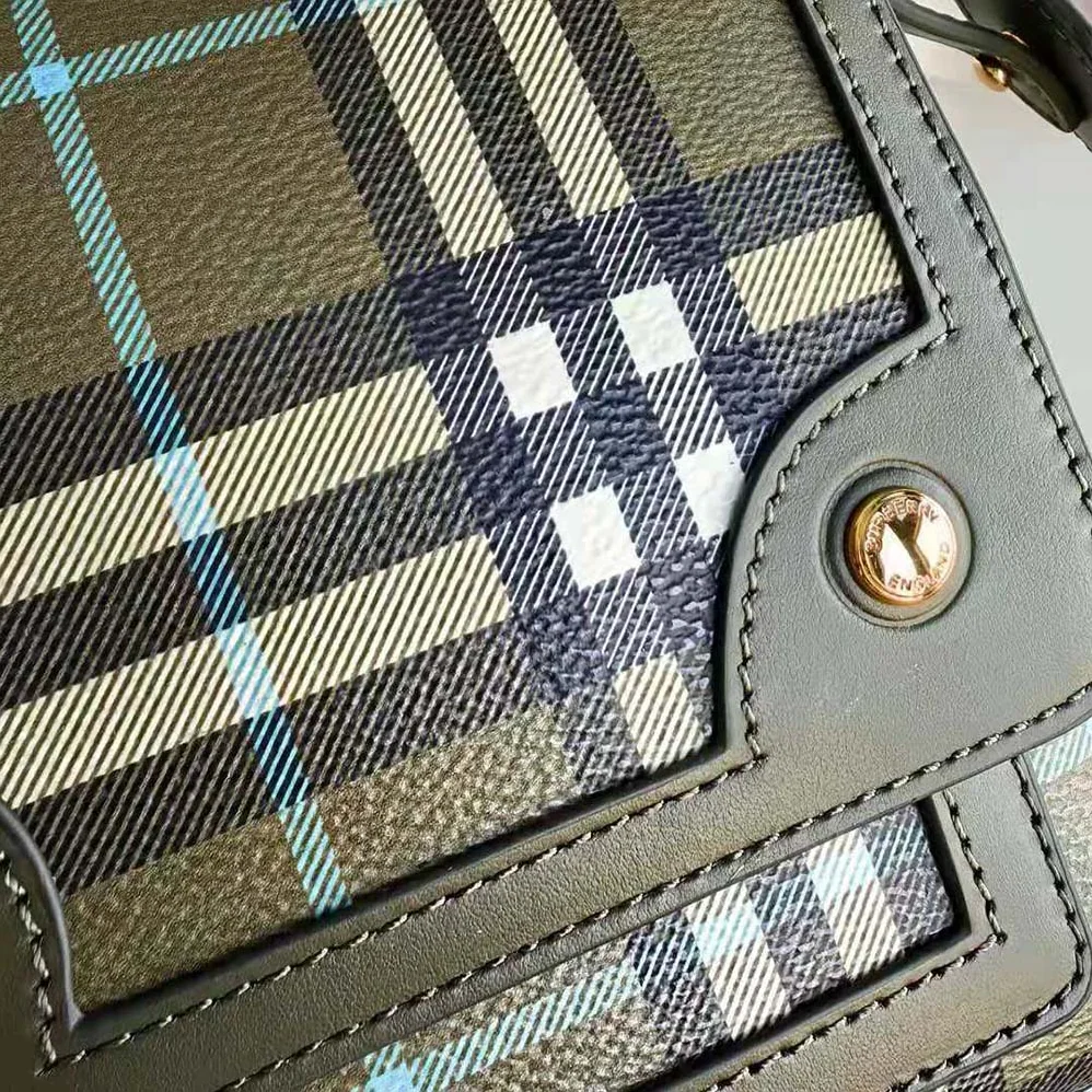 Burberry Note Bag for Women in Green