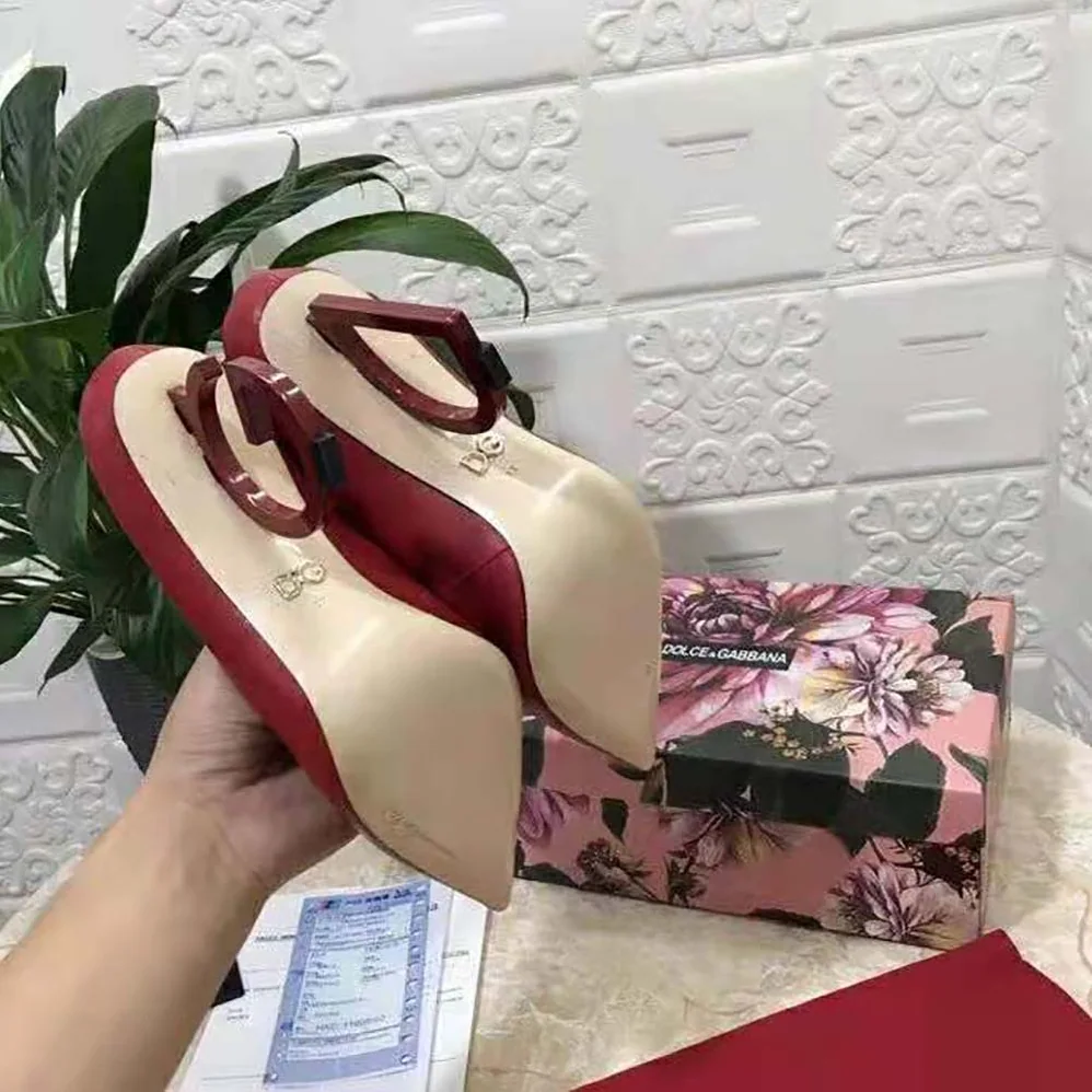 Dolce Gabbana D&G Nappa Leather Pumps with DG in 105 mm Heel for Women in Red Dolce Gabbana D&G Nappa Leather Pumps with DG in 105 mm Heel for Women in Red