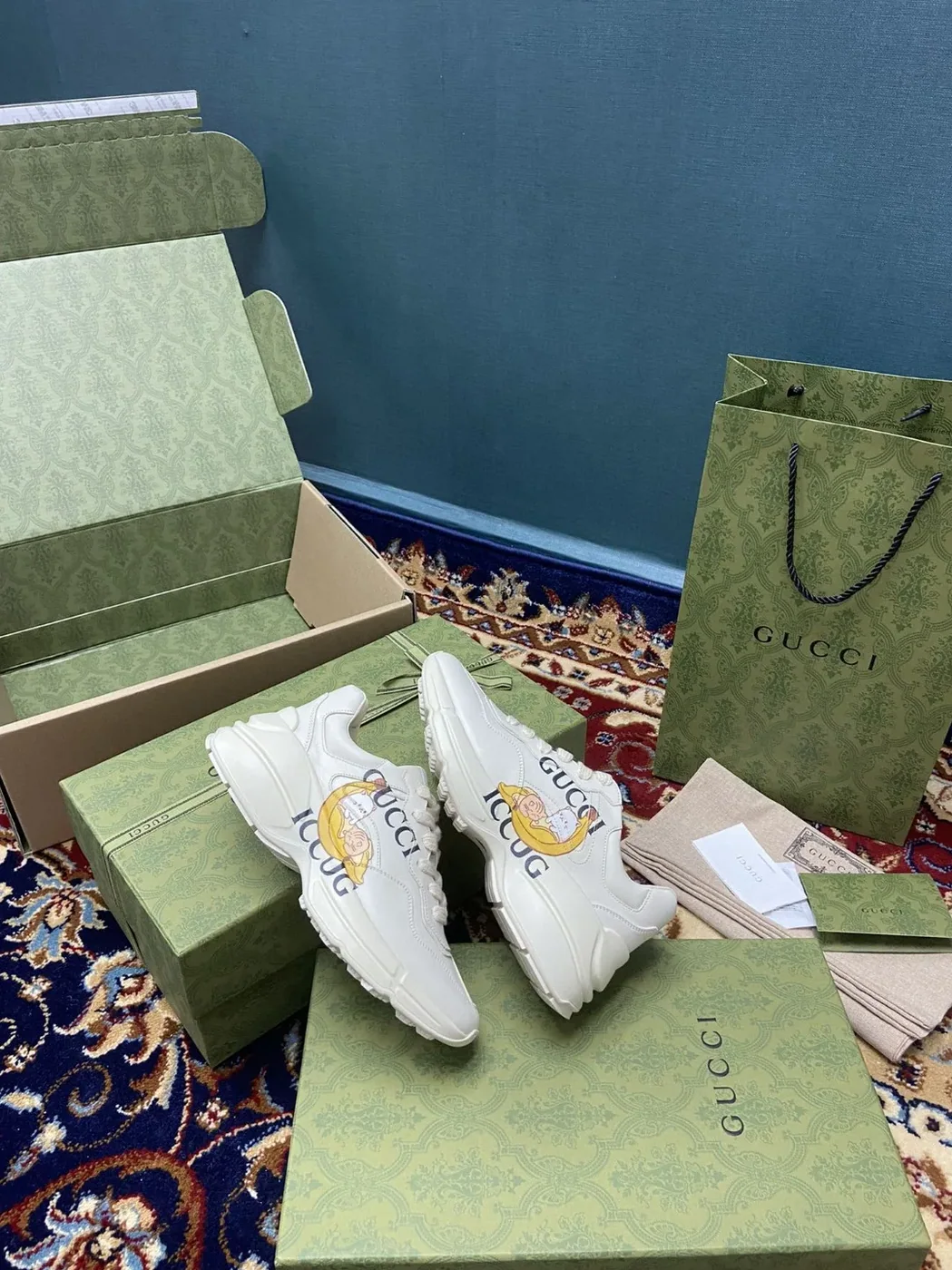 Gucci Rhyton Sneakers With Bananya White Ivory -2SH00-9522a Gucci Rhyton Sneakers With Bananya White Ivory -2SH00-9522a