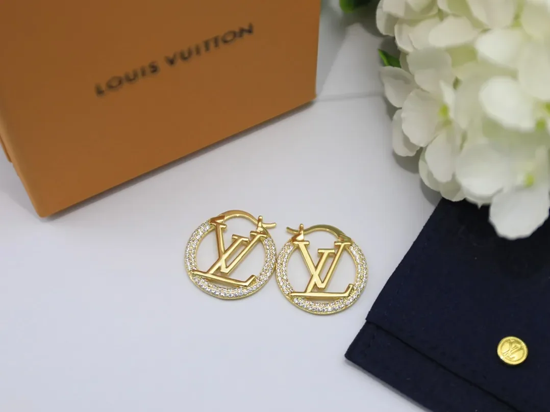 Louis Vuitton Louise By Night Earrings Gold Tone Louis Vuitton Louise By Night Earrings Gold Tone
