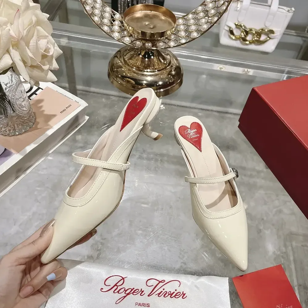 Roger Vivier Mary Jane Virgule Mules in Patent Leather for Women in White Roger Vivier Mary Jane Virgule Mules in Patent Leather for Women in White