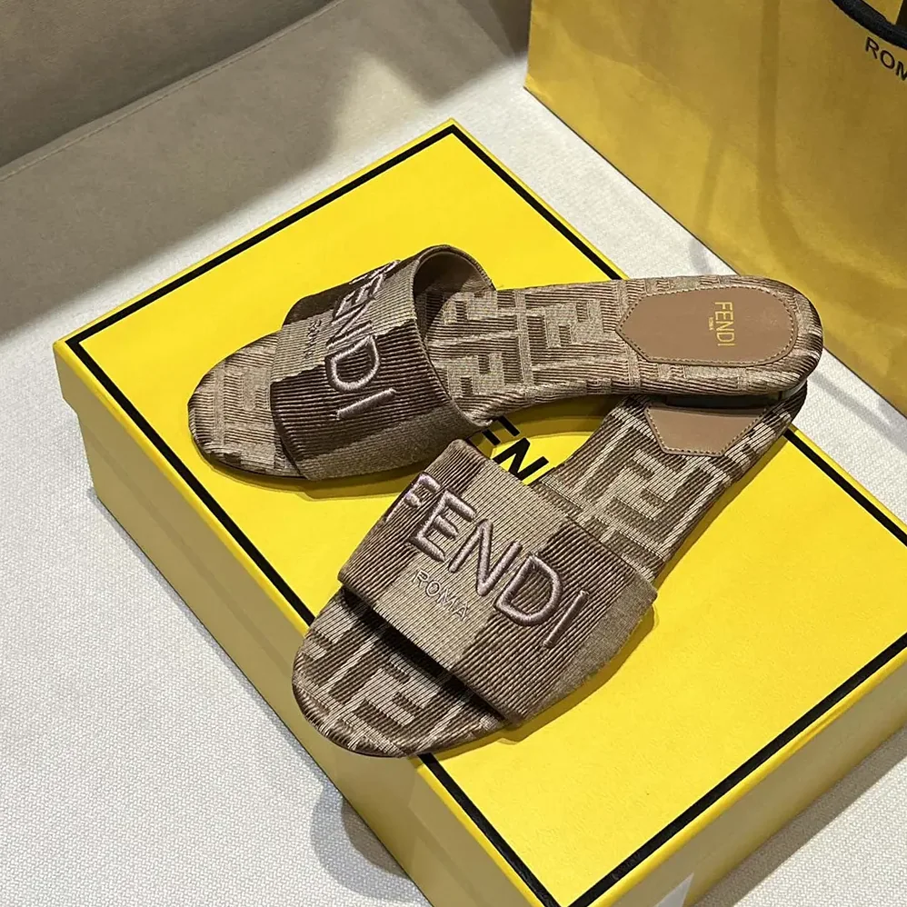 Fendi Sunshine Dove Gray Denim for Women in effect Jacquard Slides