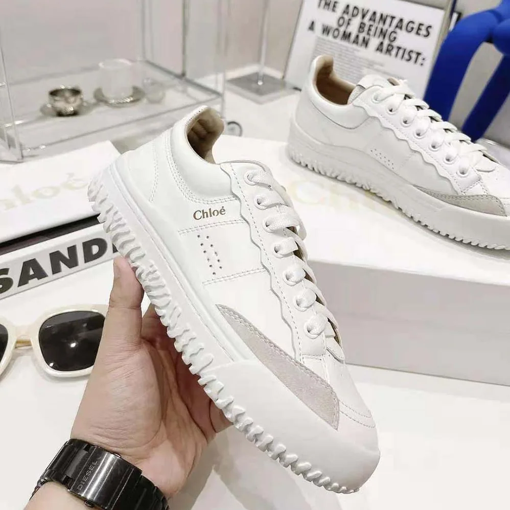 Chloe Franckie Low-Top Sneaker in Smooth Calfskin for Women in White Chloe Franckie Low-Top Sneaker in Smooth Calfskin for Women in White