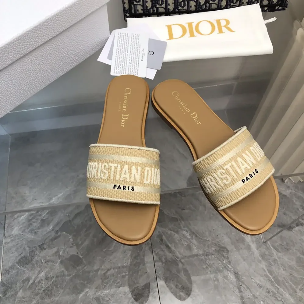 Dior Dioriviera Dway Slide Natural Raffia and White Embroidered Cotton for Women Dior Dioriviera Dway Slide Natural Raffia and White Embroidered Cotton for Women